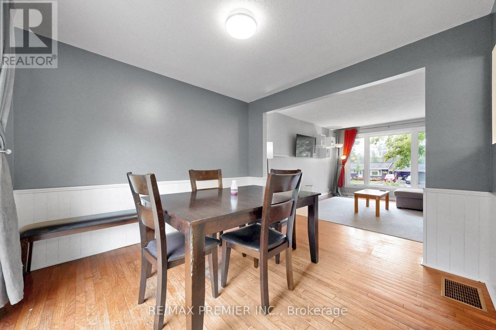 1303 Clearview Drive, Severn, Ontario  L3V 6H4 - Photo 11 - S13636466