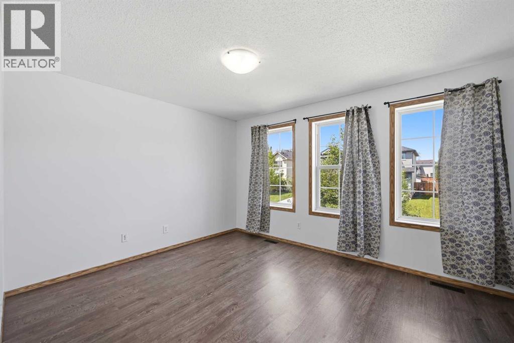 11 Covecreek Close NE, Calgary, Alberta  T3K 0J5 - Photo 19 - A2317659