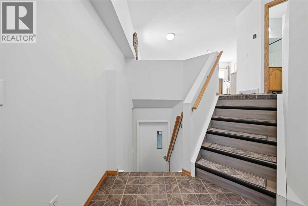 11 Covecreek Close NE, Calgary, Alberta  T3K 0J5 - Photo 22 - A2317659