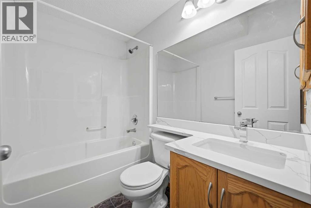 11 Covecreek Close NE, Calgary, Alberta  T3K 0J5 - Photo 31 - A2317659