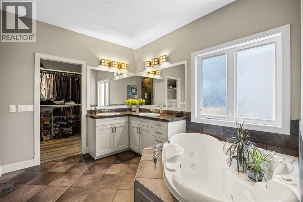 469 Rainbow Falls Way, Chestermere, Alberta  T1X 1S5 - Photo 21 - A2327798