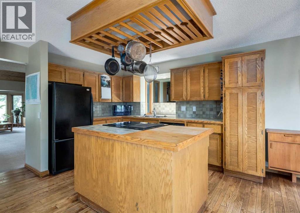 224 Edgedale Drive NW, Calgary, Alberta  T3A 2R7 - Photo 10 - A2327854