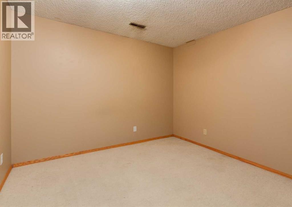 224 Edgedale Drive NW, Calgary, Alberta  T3A 2R7 - Photo 32 - A2327854