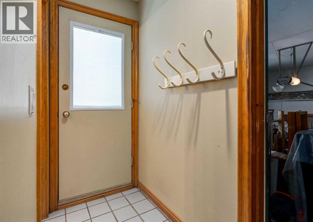 224 Edgedale Drive NW, Calgary, Alberta  T3A 2R7 - Photo 16 - A2327854