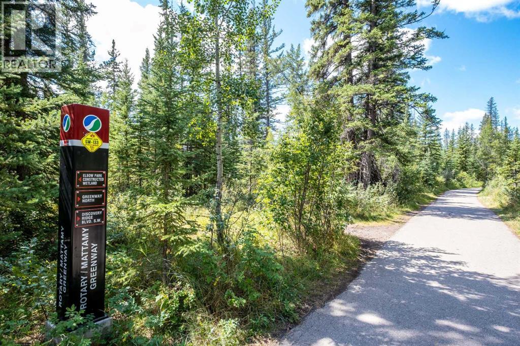 537, 10 Discovery Ridge Close SW, Calgary, Alberta  T3H 5X3 - Photo 25 - A2330872