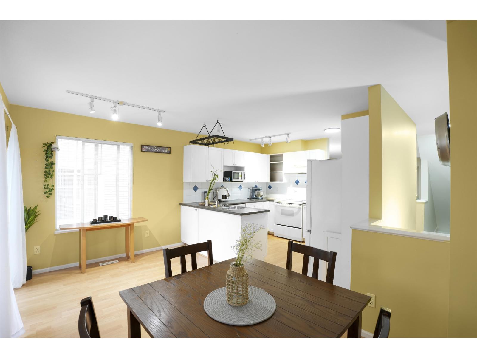 16 12110 75a Avenue, Surrey, British Columbia V3W 1M1 - Photo 12 - R3152401