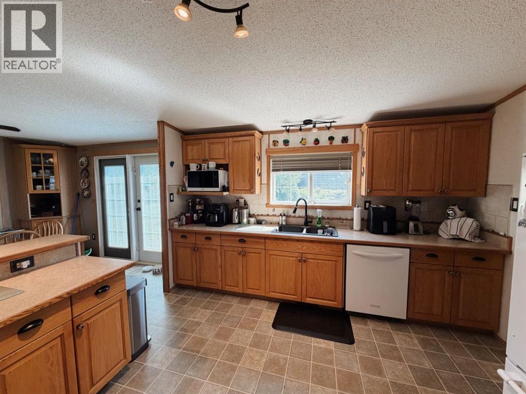 4142 Township Road 290, Rural Mountain View County, Alberta  T0m 1L0 - Photo 26 - A2333545