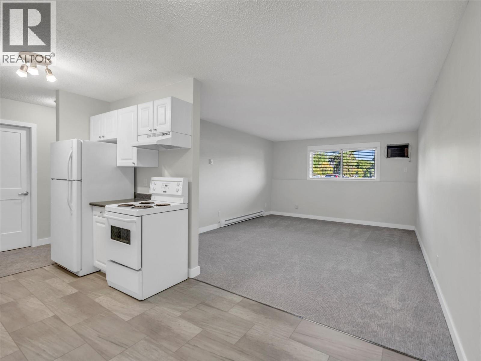 110 SKAHA Place Unit# 105, Penticton, British Columbia