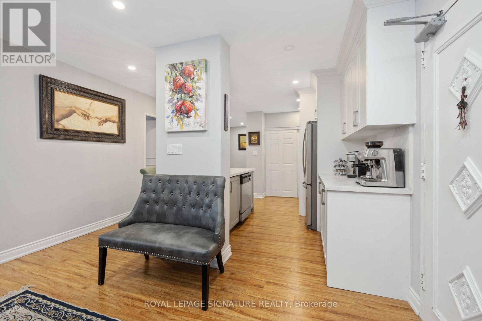 2315 - 320 Dixon Road, Toronto, Ontario  M9R 1S8 - Photo 4 - W13636308