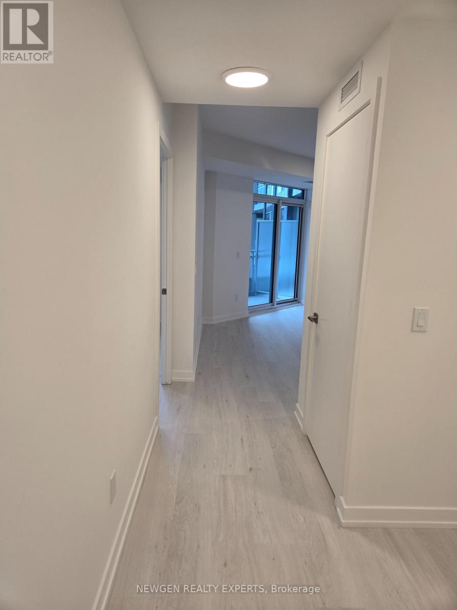 244 - 2501 Saw Whet Boulevard, Oakville, Ontario  L6M 5N2 - Photo 2 - W13636322