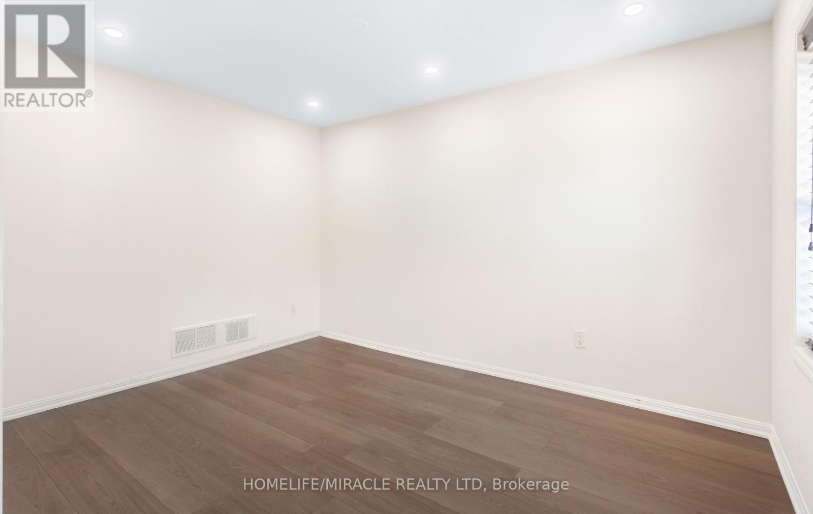 22 Crossbill Road, Brampton, Ontario  L7A 0S5 - Photo 9 - W13636336