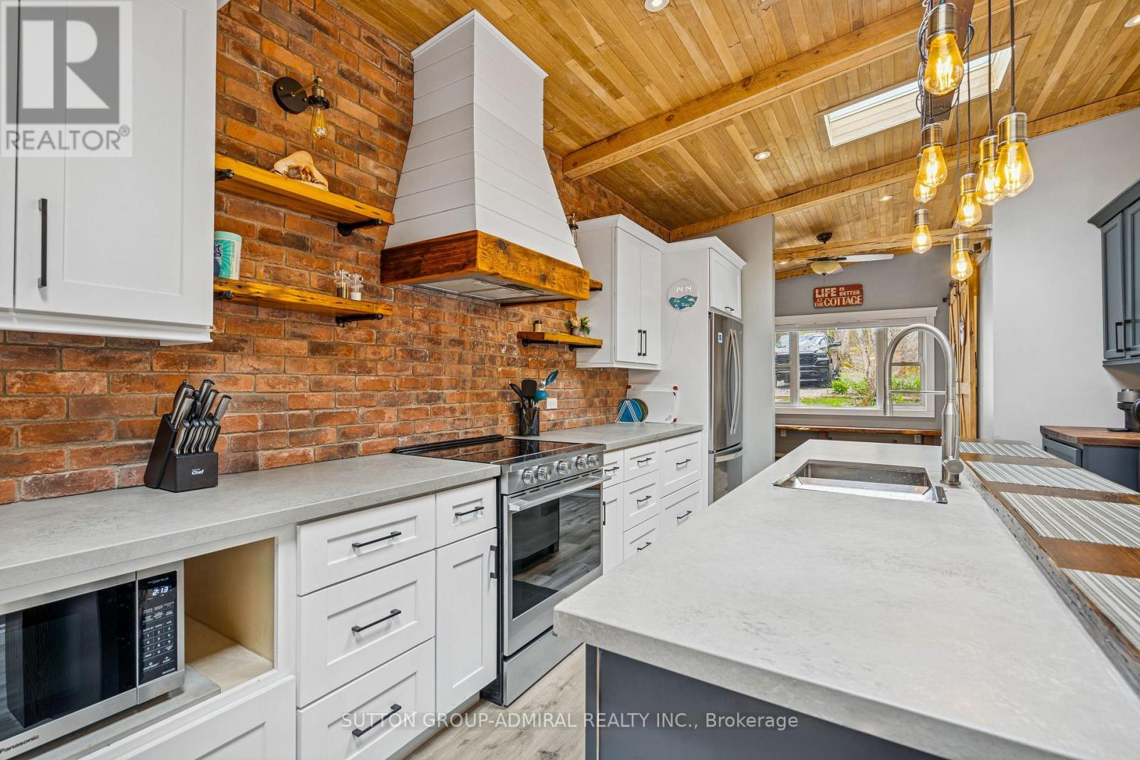 1023 Kirkpatrick Lane, Bracebridge, Ontario  P1L 1X1 - Photo 11 - X13636342