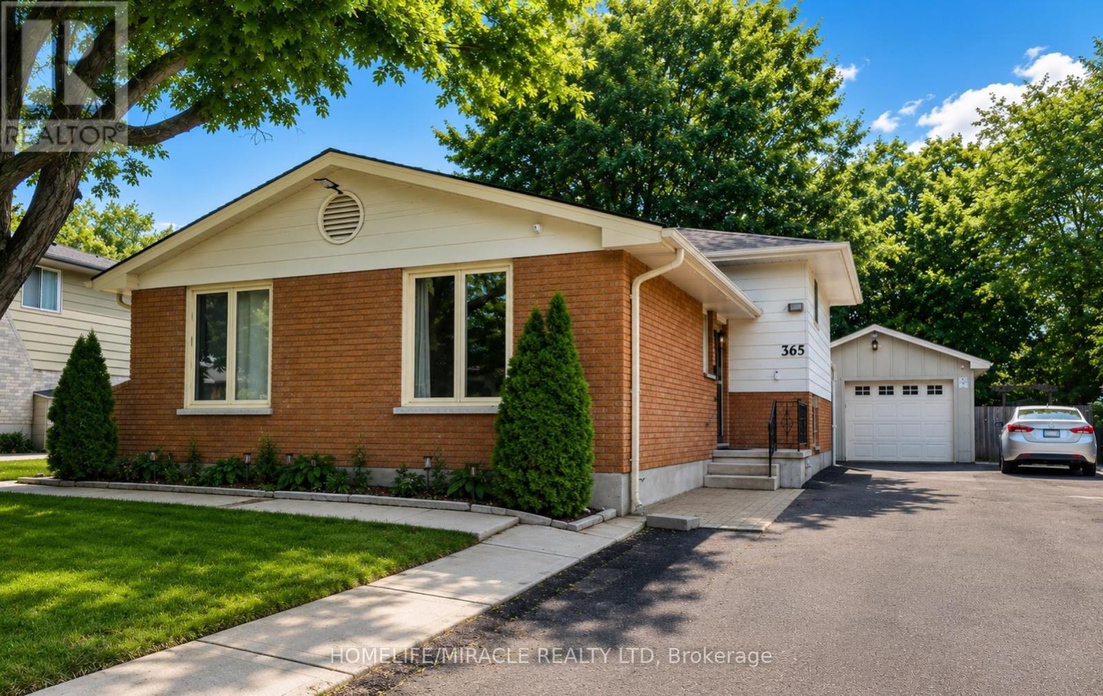 365 BLUE FOREST DRIVE, London North, Ontario