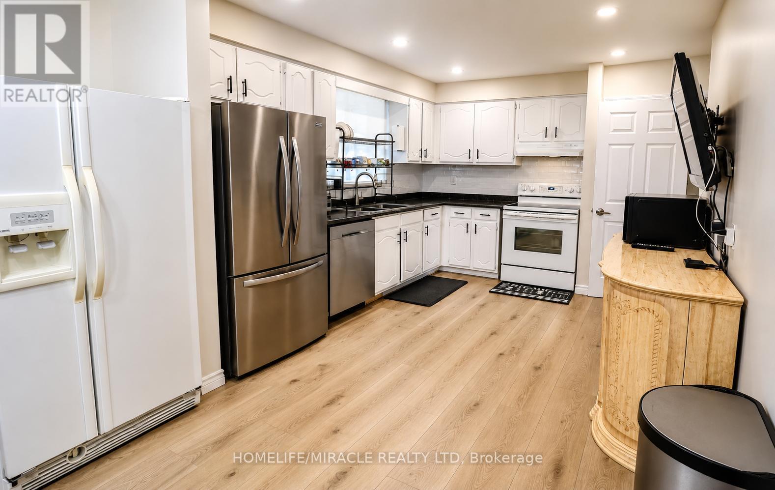 365 Blue Forest Drive, London North, Ontario  N6G 3K1 - Photo 12 - X13636416