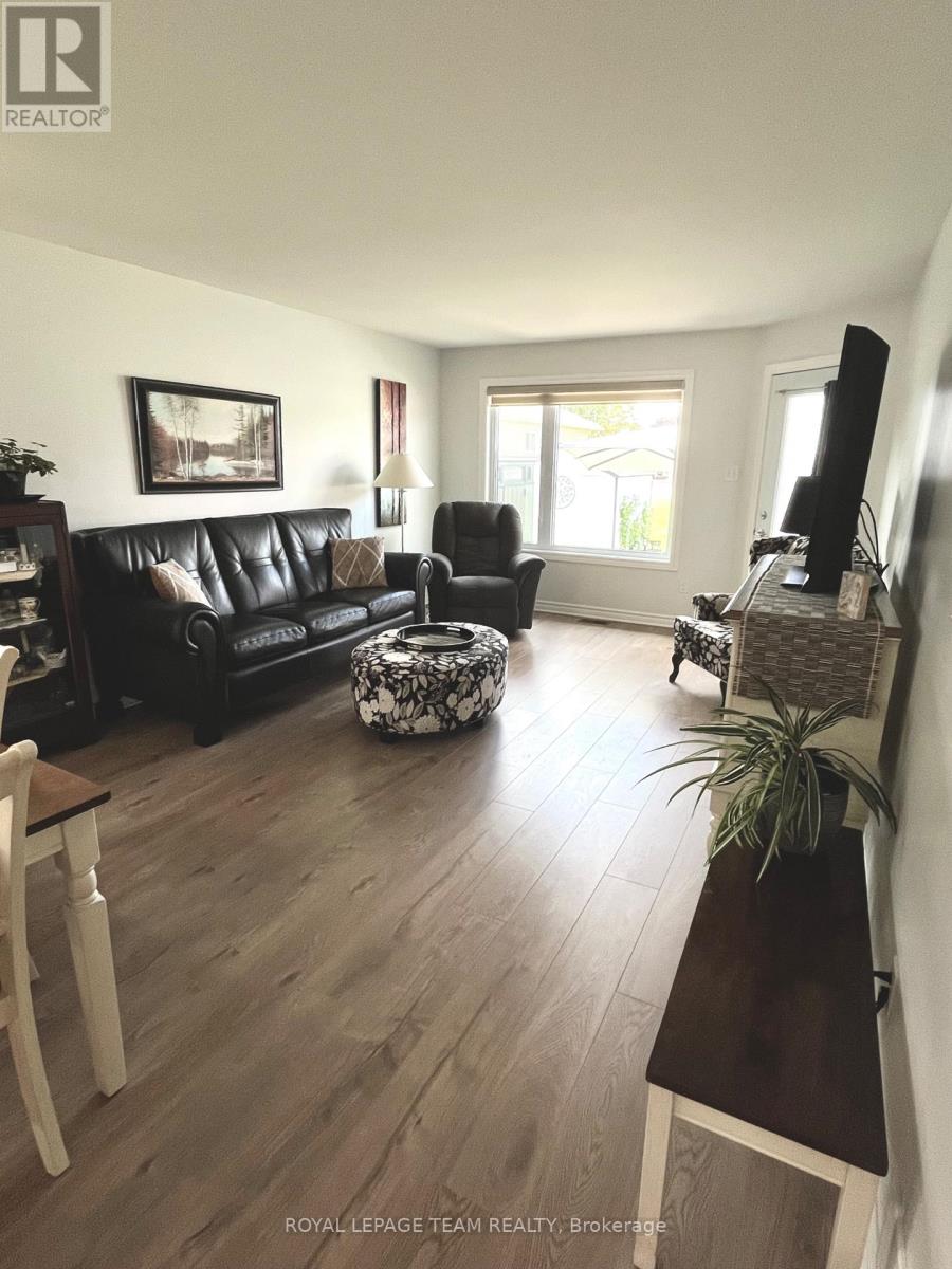 14 Otteridge Avenue, Renfrew, Ontario  K7V 0A1 - Photo 43 - X13626392