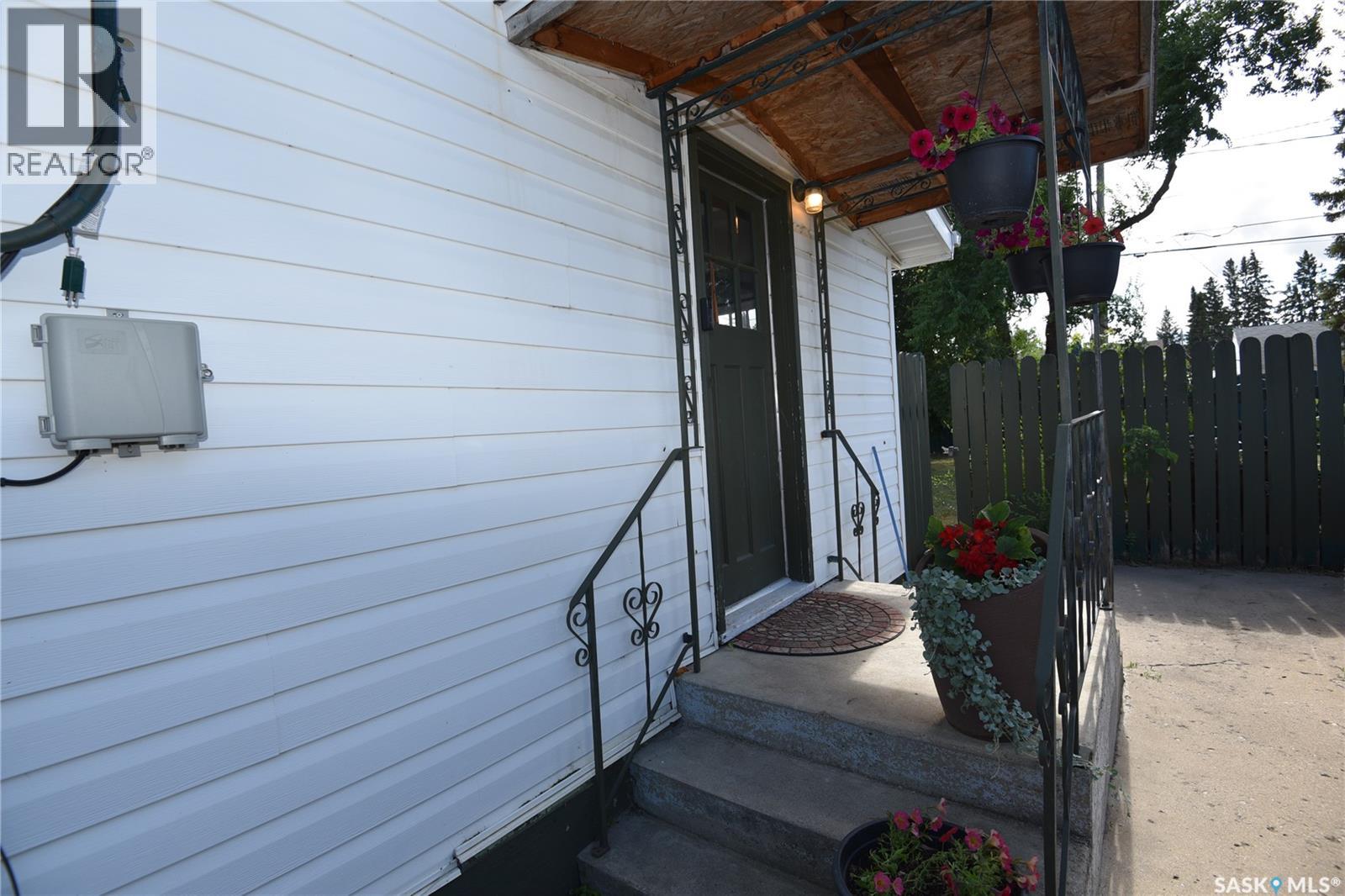 218 4a Street E, Nipawin, Saskatchewan  S0E 1E0 - Photo 18 - SK044482