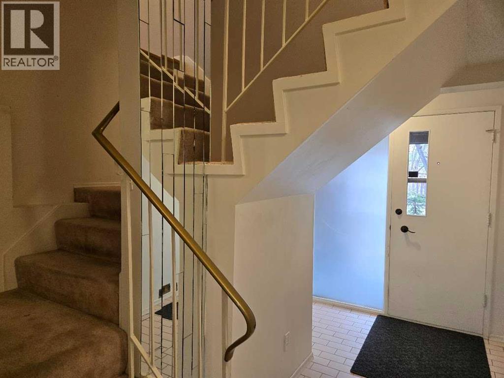 1501, 9803 24 Street SW, Calgary, Alberta  T2V 1S5 - Photo 3 - A2306537
