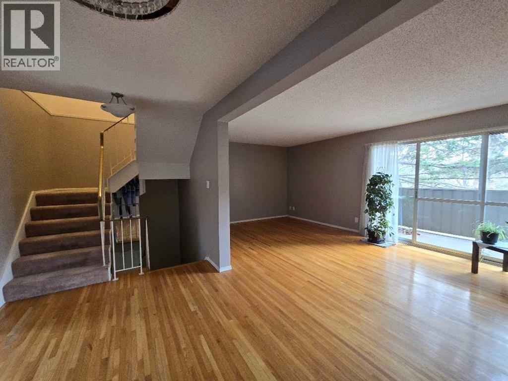 1501, 9803 24 Street SW, Calgary, Alberta  T2V 1S5 - Photo 4 - A2306537