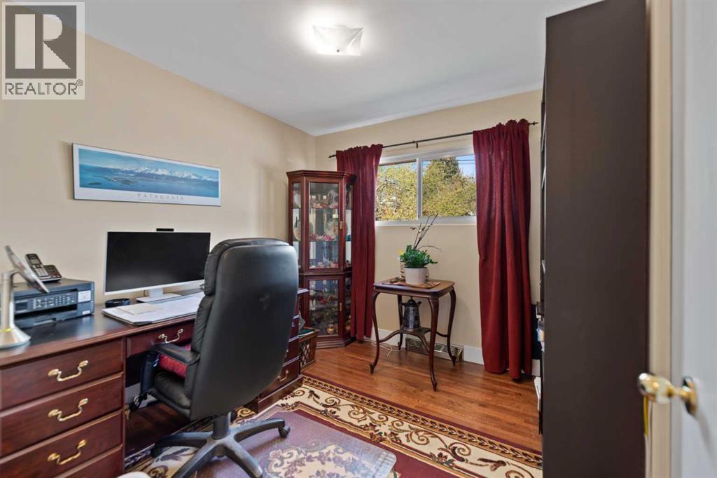 55 Kelvin Place SW, Calgary, Alberta  T2V 2L2 - Photo 20 - A2309252