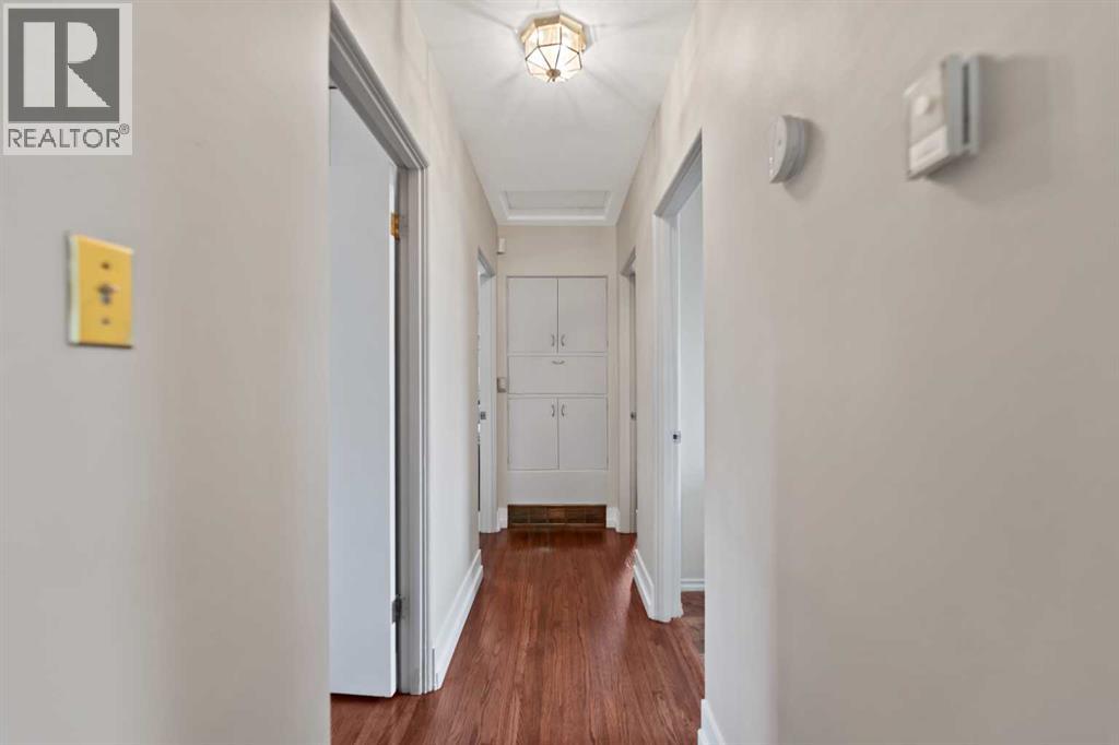 55 Kelvin Place SW, Calgary, Alberta  T2V 2L2 - Photo 26 - A2309252