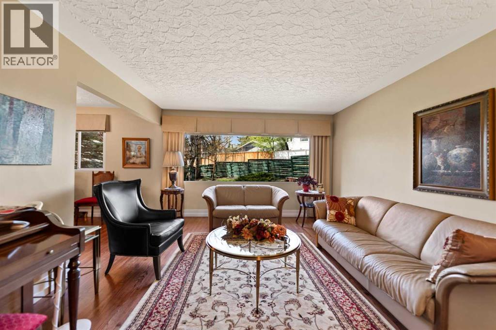 55 Kelvin Place SW, Calgary, Alberta  T2V 2L2 - Photo 11 - A2309252