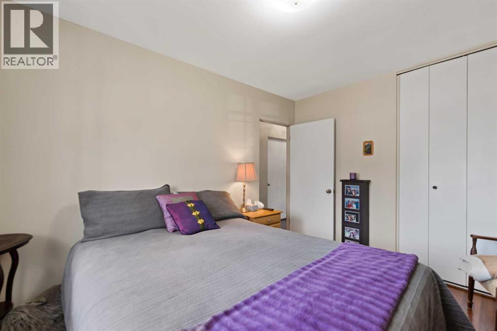 55 Kelvin Place SW, Calgary, Alberta  T2V 2L2 - Photo 22 - A2309252