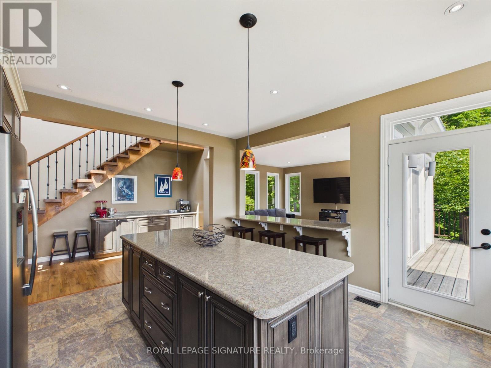 180 Allison's Point Road, Huntsville, Ontario  P1H 1B5 - Photo 11 - X13519430