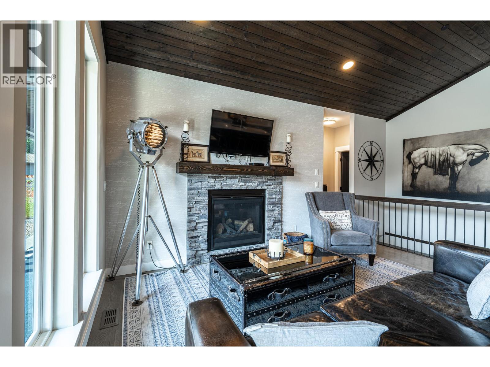 2444 York Avenue Unit# 5, Armstrong, British Columbia  V4Y 0A3 - Photo 3 - 10394886
