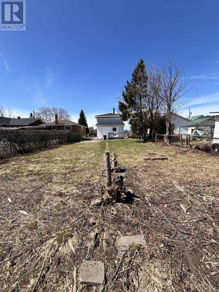 660 Lennox Ave, Sault Ste. Marie, Ontario  P6C 3P8 - Photo 4 - SM260793