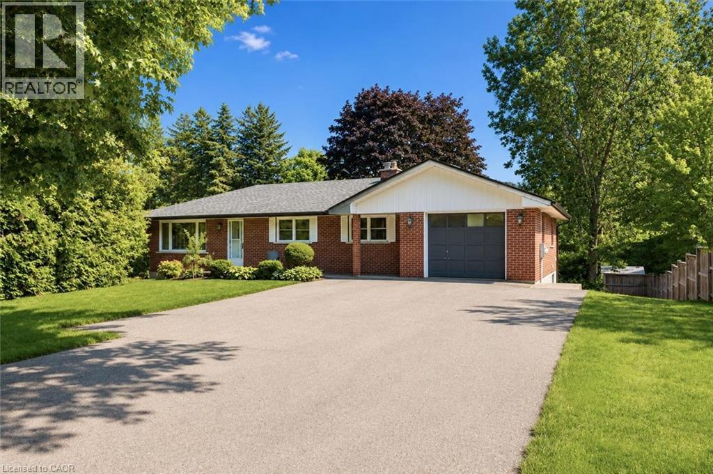 7459 Boyce Drive, Puslinch, Ontario  N1H 6H9 - Photo 2 - 40844441