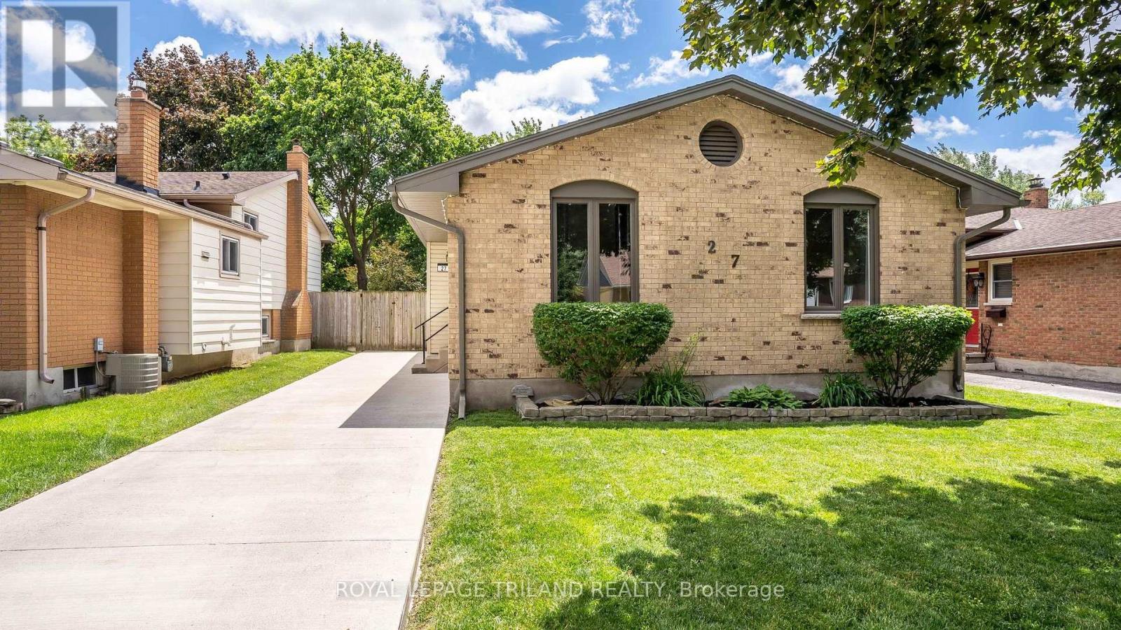 27 Patience Crescent, London South, Ontario  N6E 2K7 - Photo 2 - X13636644