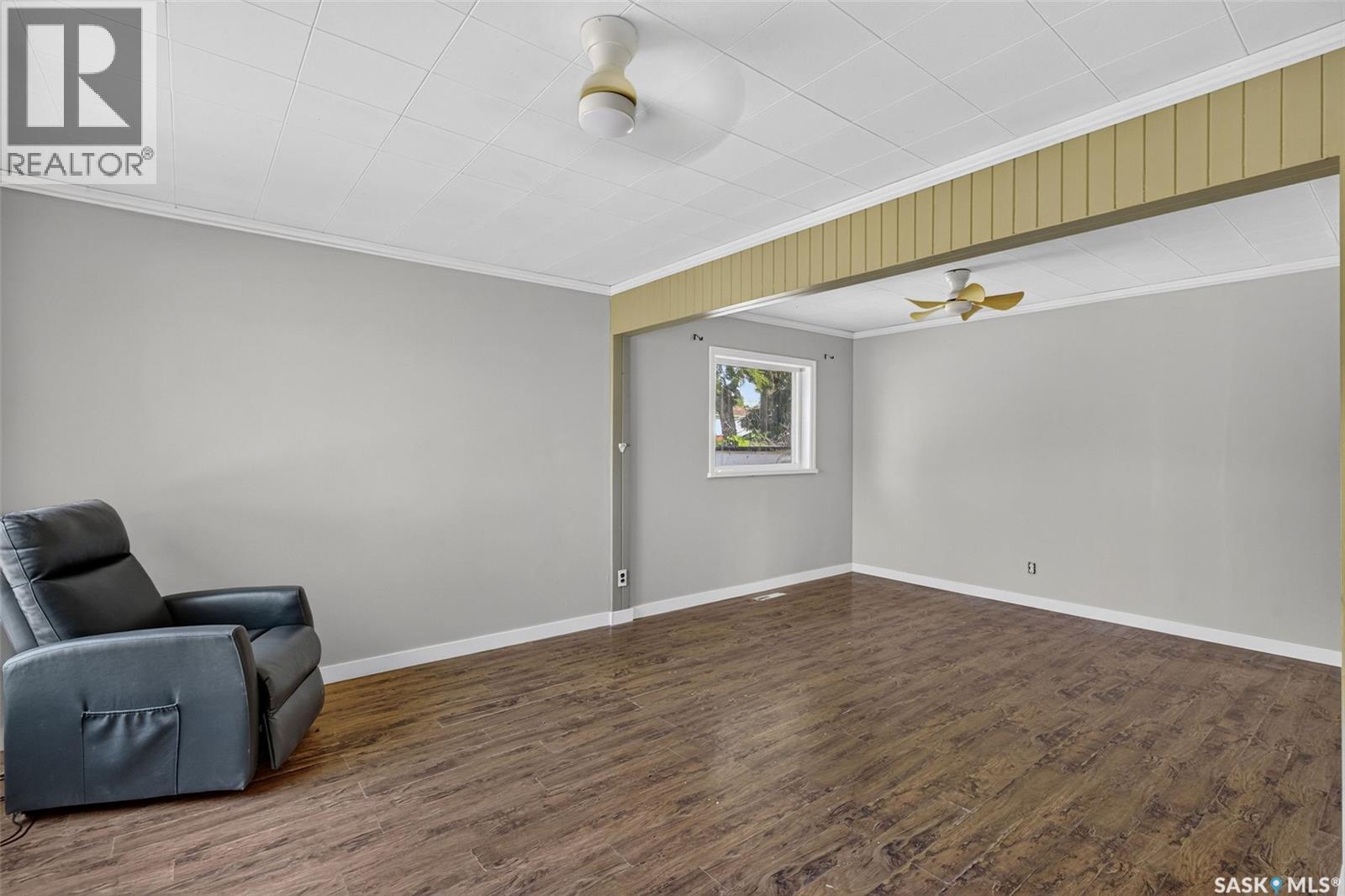 453 21st Street E, Prince Albert, Saskatchewan  S6V 1M2 - Photo 3 - SK027532
