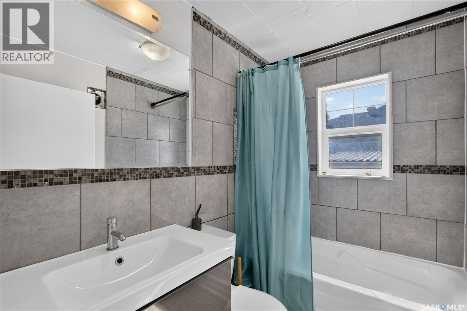 453 21st Street E, Prince Albert, Saskatchewan  S6V 1M2 - Photo 14 - SK027532