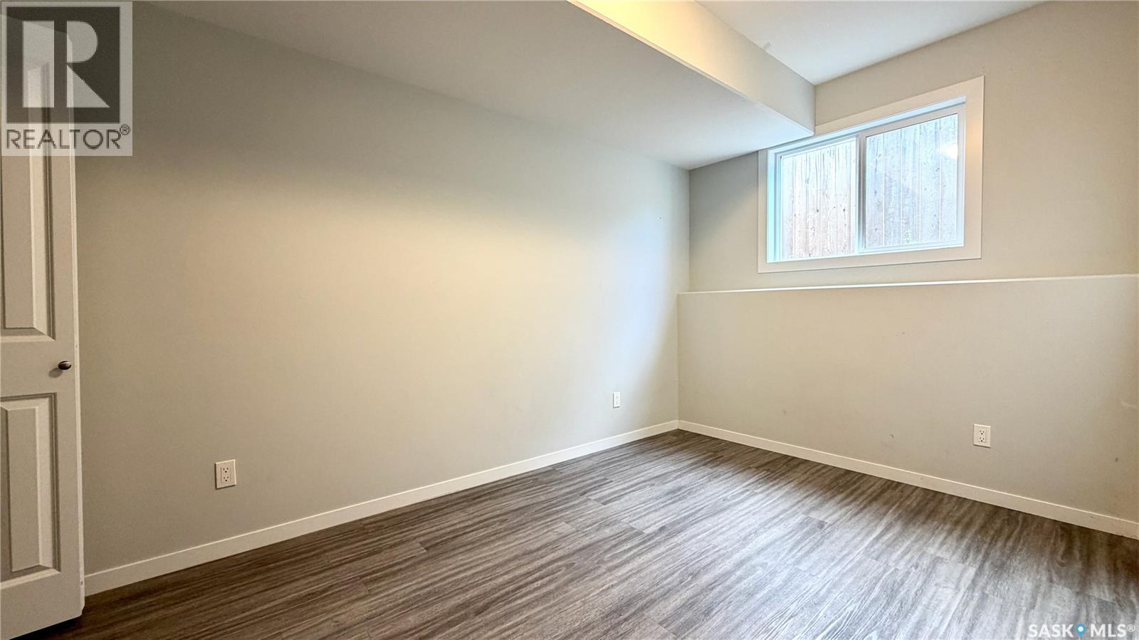 215 V Avenue N, Saskatoon, Saskatchewan  S7L 3E5 - Photo 24 - SK036552