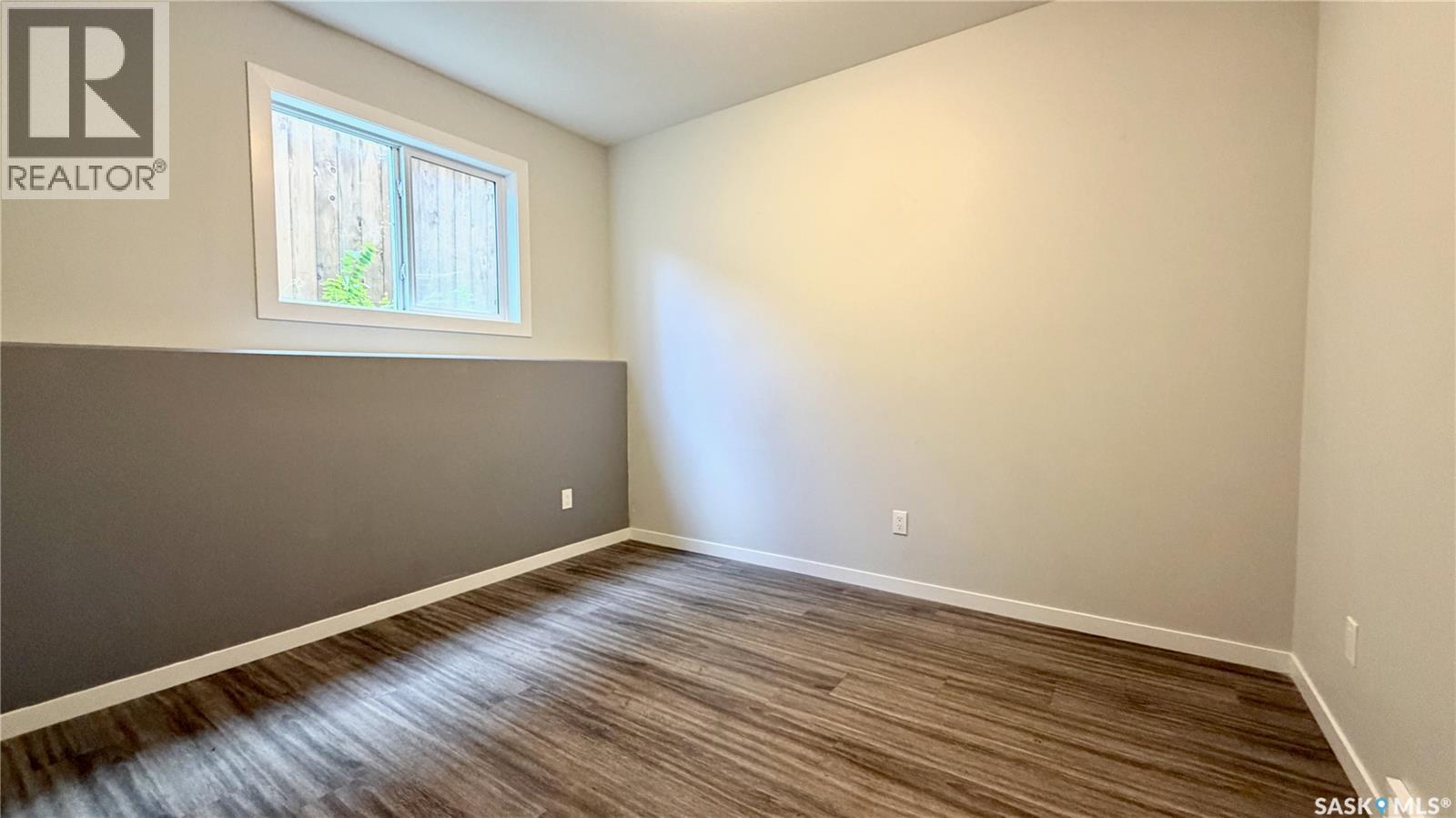 215 V Avenue N, Saskatoon, Saskatchewan  S7L 3E5 - Photo 25 - SK036552