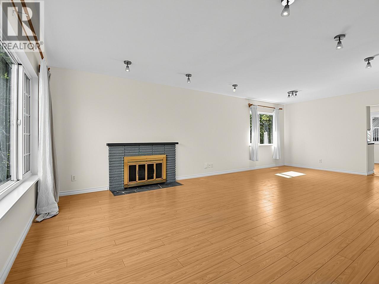 2216 E 41st Avenue, Vancouver, British Columbia  V5P 1L6 - Photo 14 - R3145563
