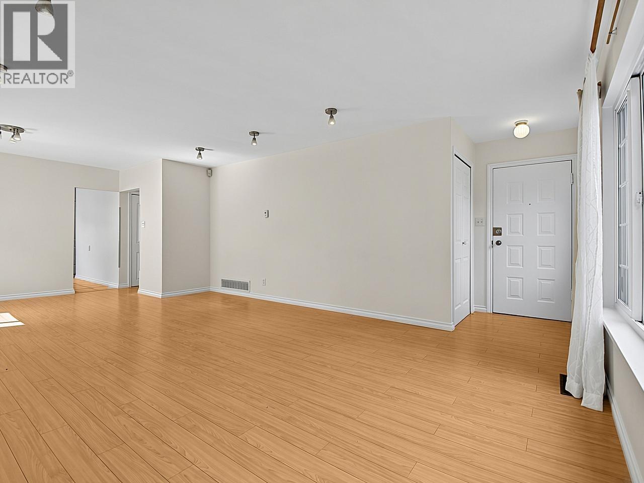 2216 E 41st Avenue, Vancouver, British Columbia  V5P 1L6 - Photo 12 - R3145563