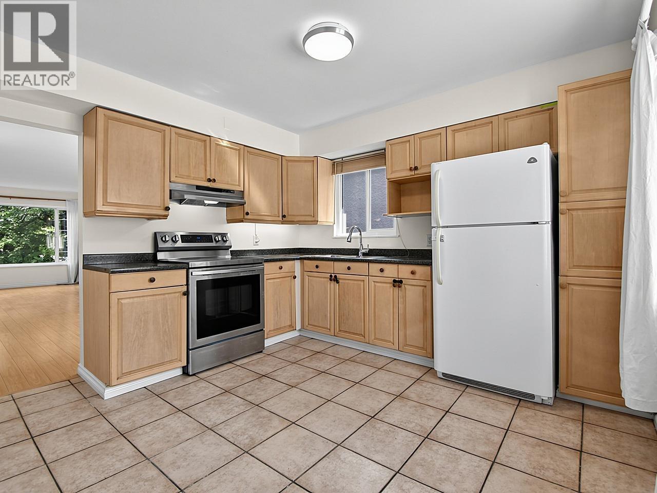 2216 E 41st Avenue, Vancouver, British Columbia  V5P 1L6 - Photo 25 - R3145563