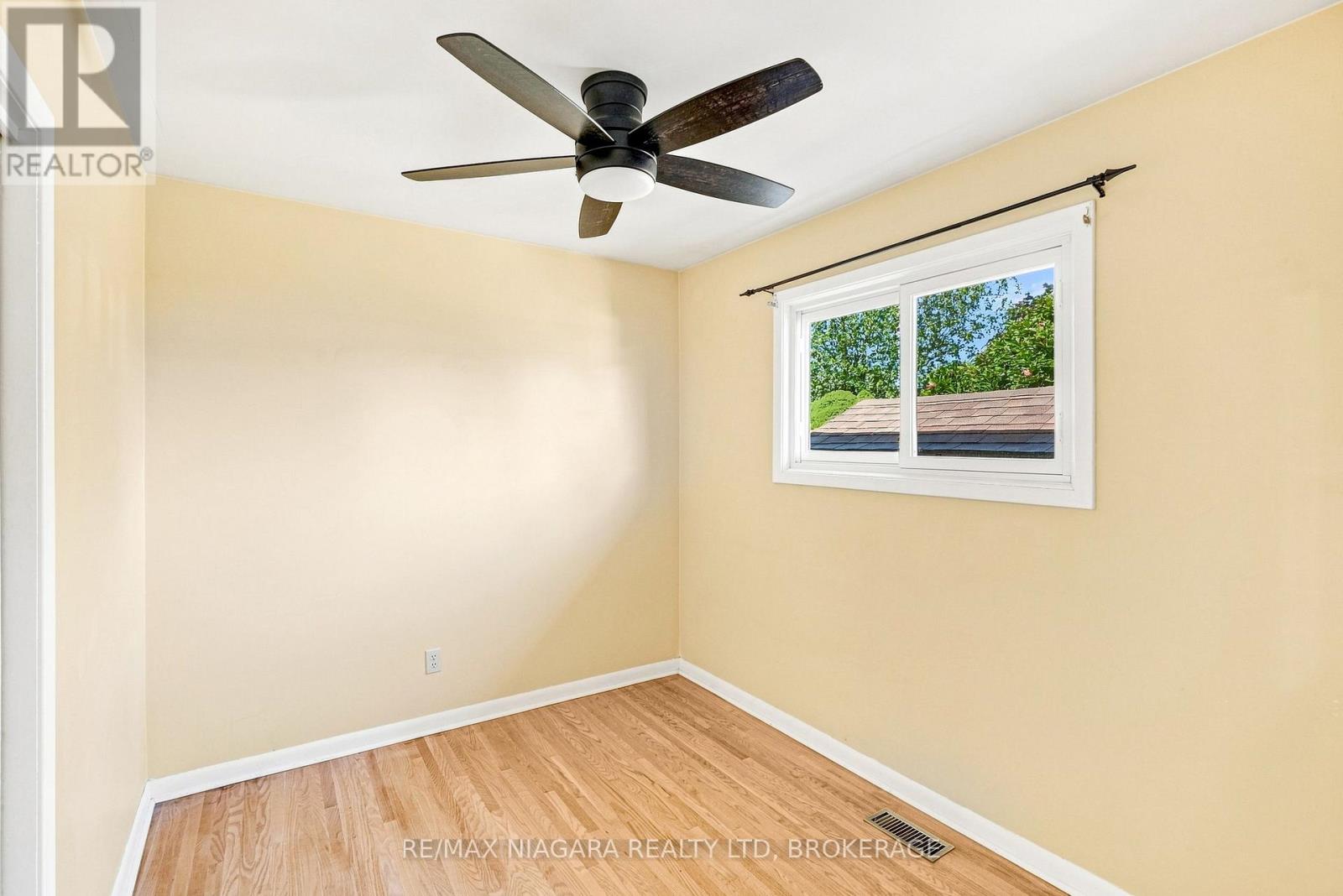 6521 Caledonia Street, Niagara Falls, Ontario  L2G 5A6 - Photo 16 - X13636614