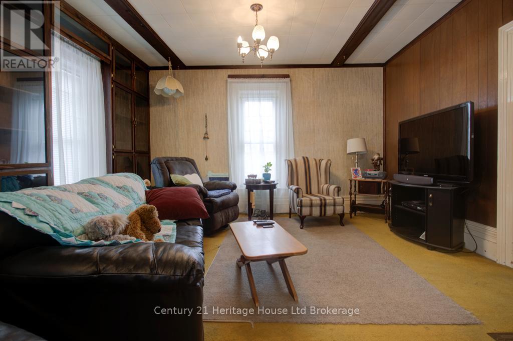 242 Wonham Street S, Ingersoll, Ontario  N5C 2Z6 - Photo 8 - X13636618