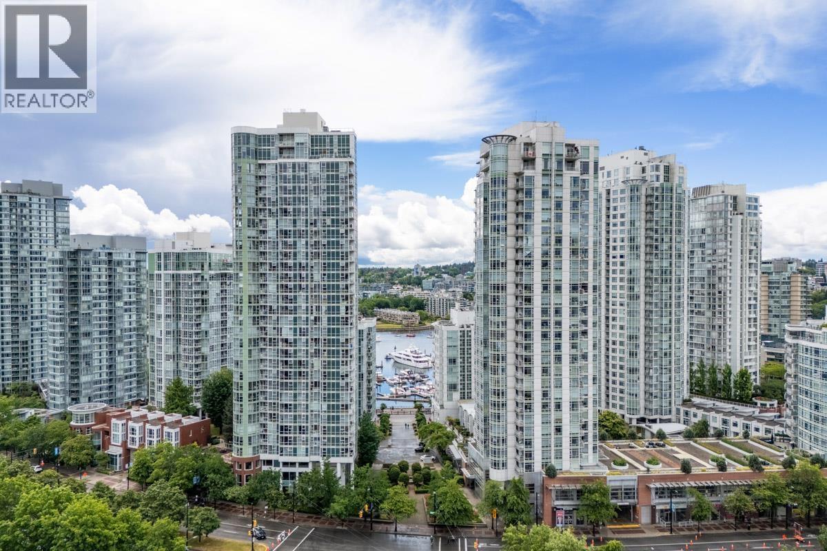 1505 193 Aquarius Mews, Vancouver, British Columbia  V6Z 2Z2 - Photo 1 - R3152349