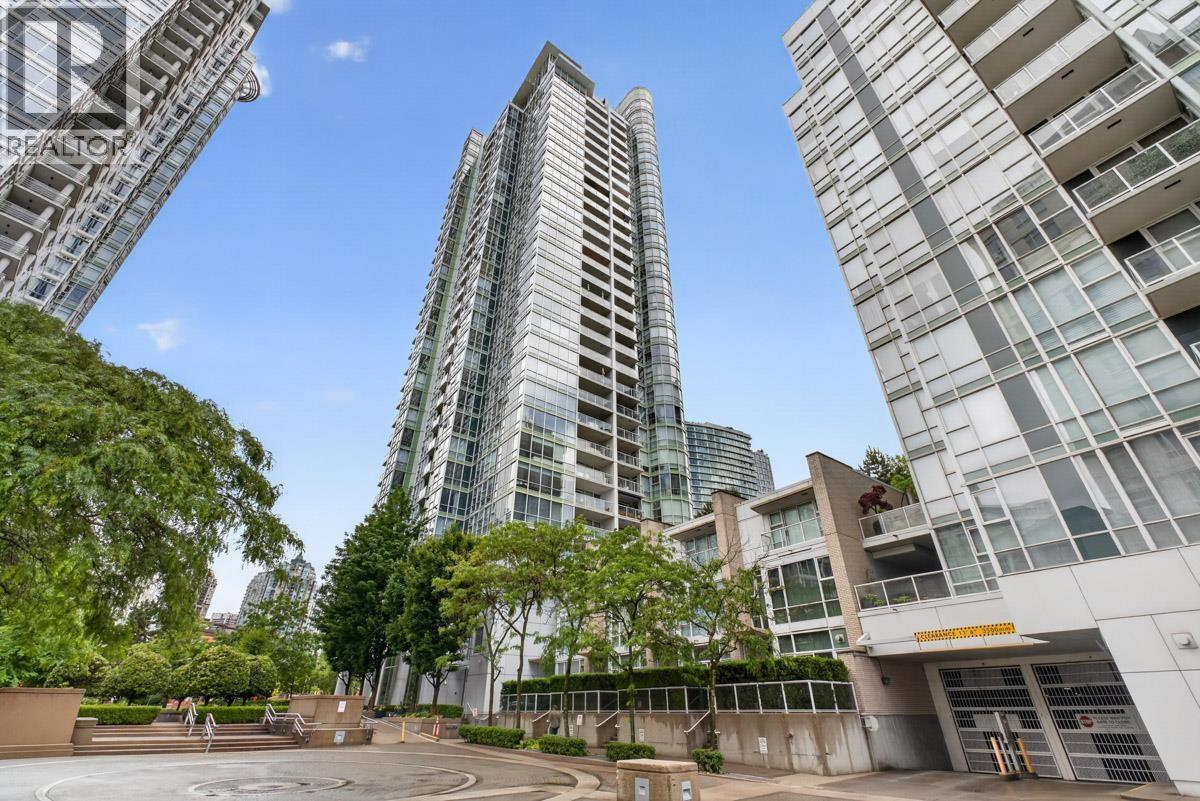 1505 193 Aquarius Mews, Vancouver, British Columbia  V6Z 2Z2 - Photo 2 - R3152349