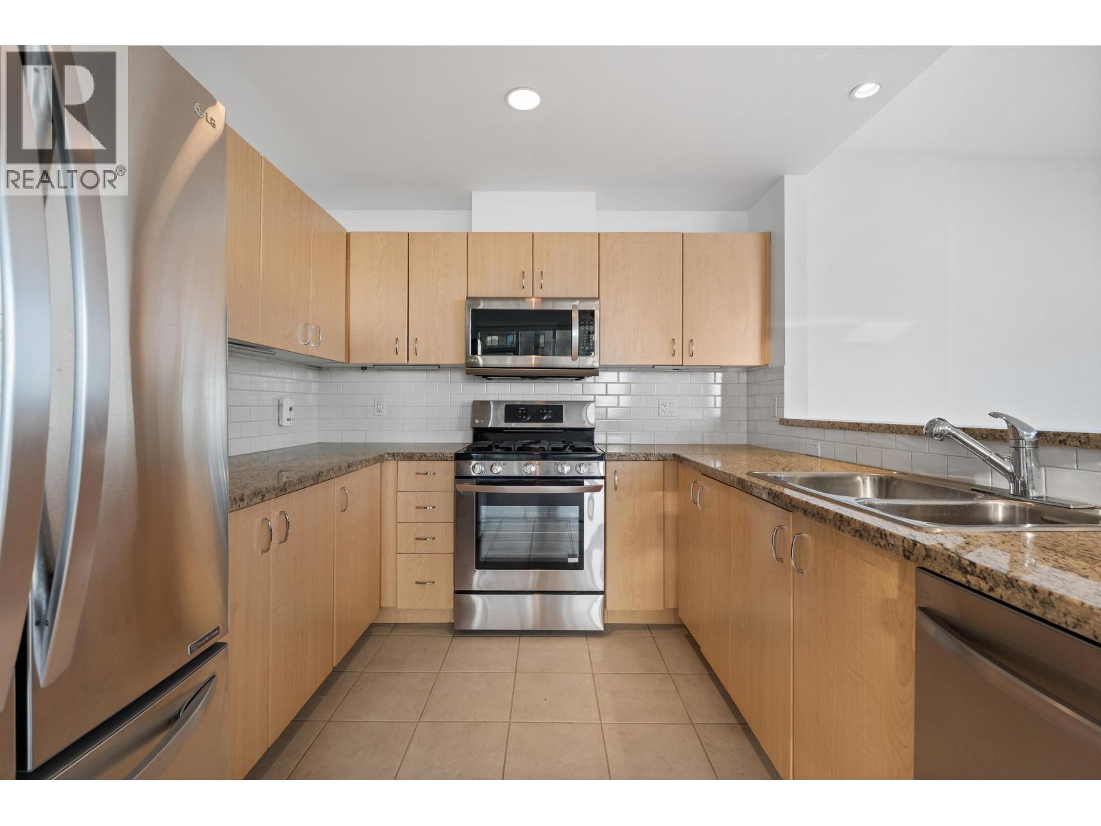 801 120 W 16th Street, North Vancouver, British Columbia  V7M 3N6 - Photo 14 - R3152395