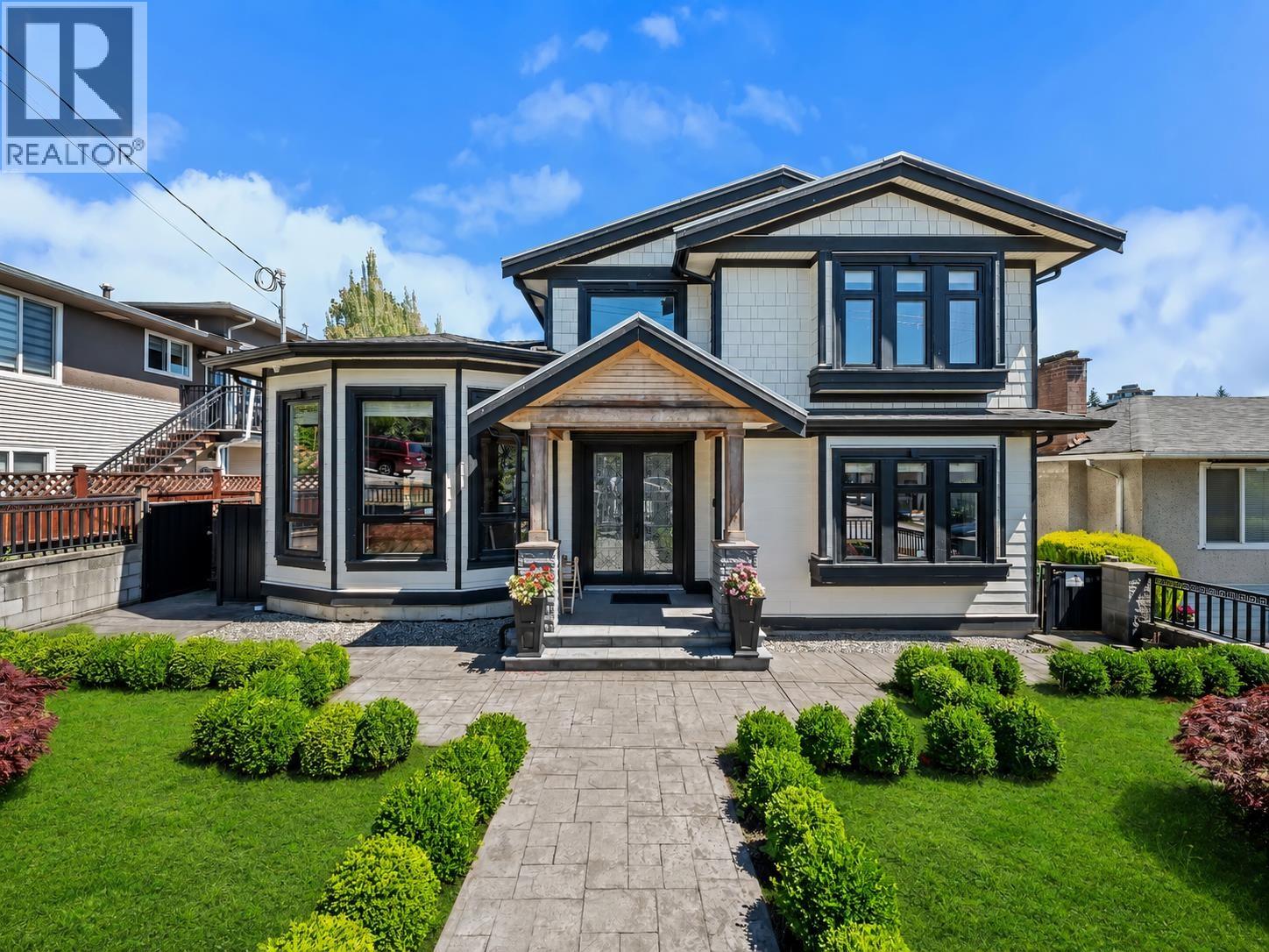 7626 Hedley Avenue, Burnaby, British Columbia  V5E 2R3 - Photo 1 - R3152336
