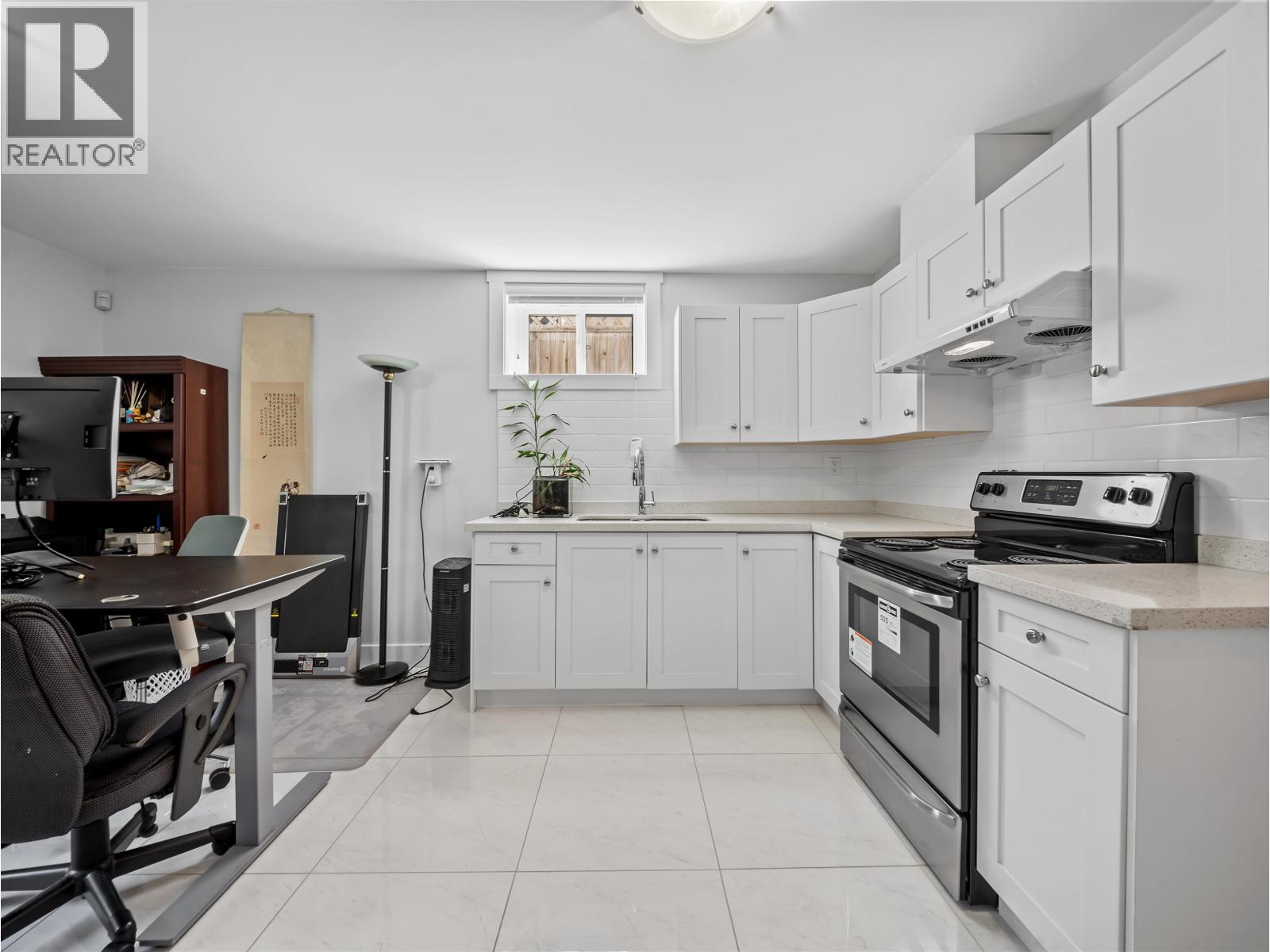 7626 Hedley Avenue, Burnaby, British Columbia  V5E 2R3 - Photo 32 - R3152336