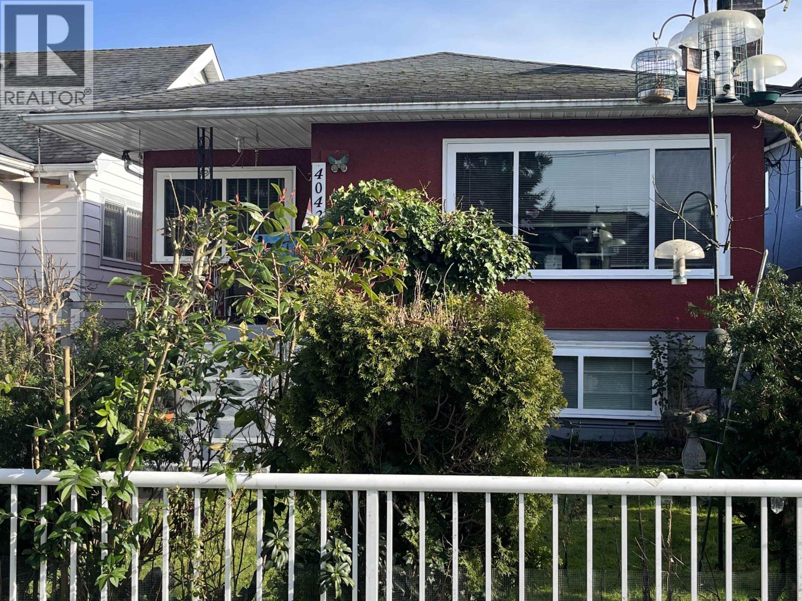 4042 Nootka Street, Vancouver, British Columbia  V5R 2E2 - Photo 1 - R3152339