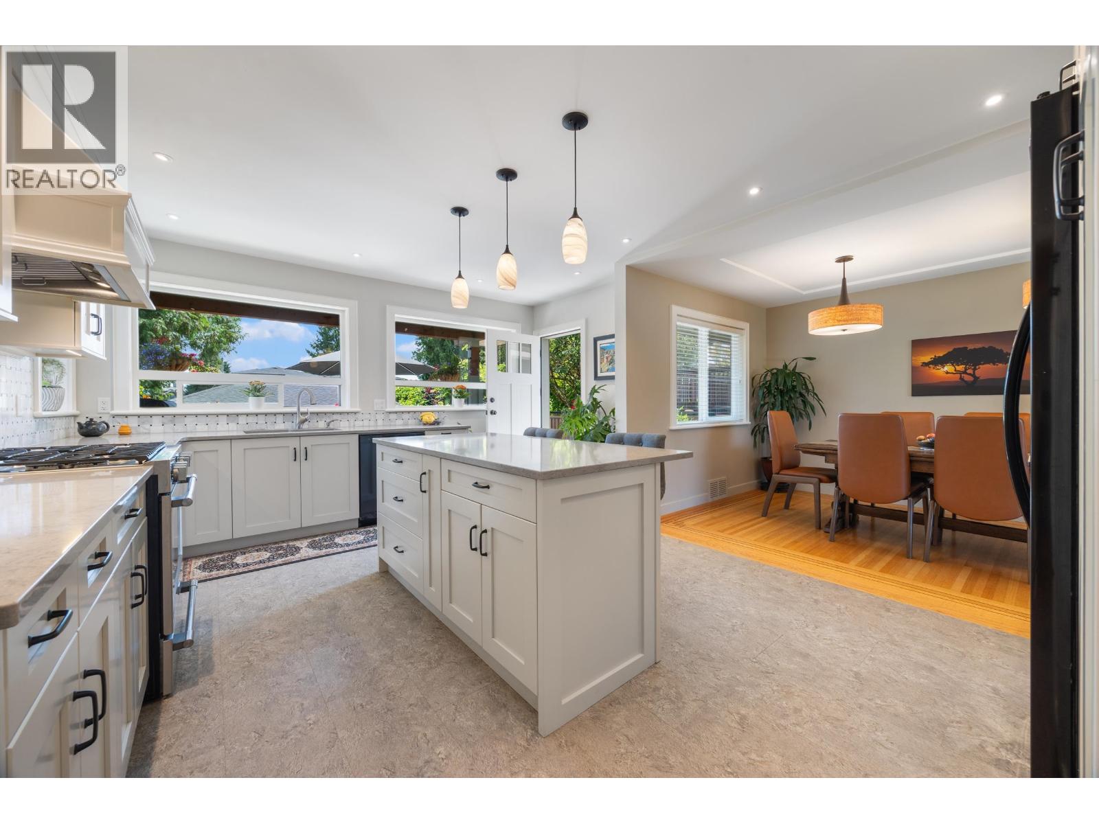 8236 17th Avenue, Burnaby, British Columbia  V3N 1M8 - Photo 16 - R3152347
