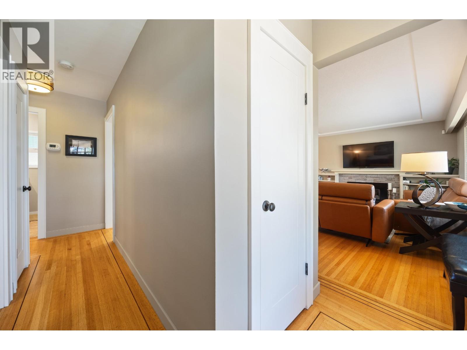 8236 17th Avenue, Burnaby, British Columbia  V3N 1M8 - Photo 22 - R3152347