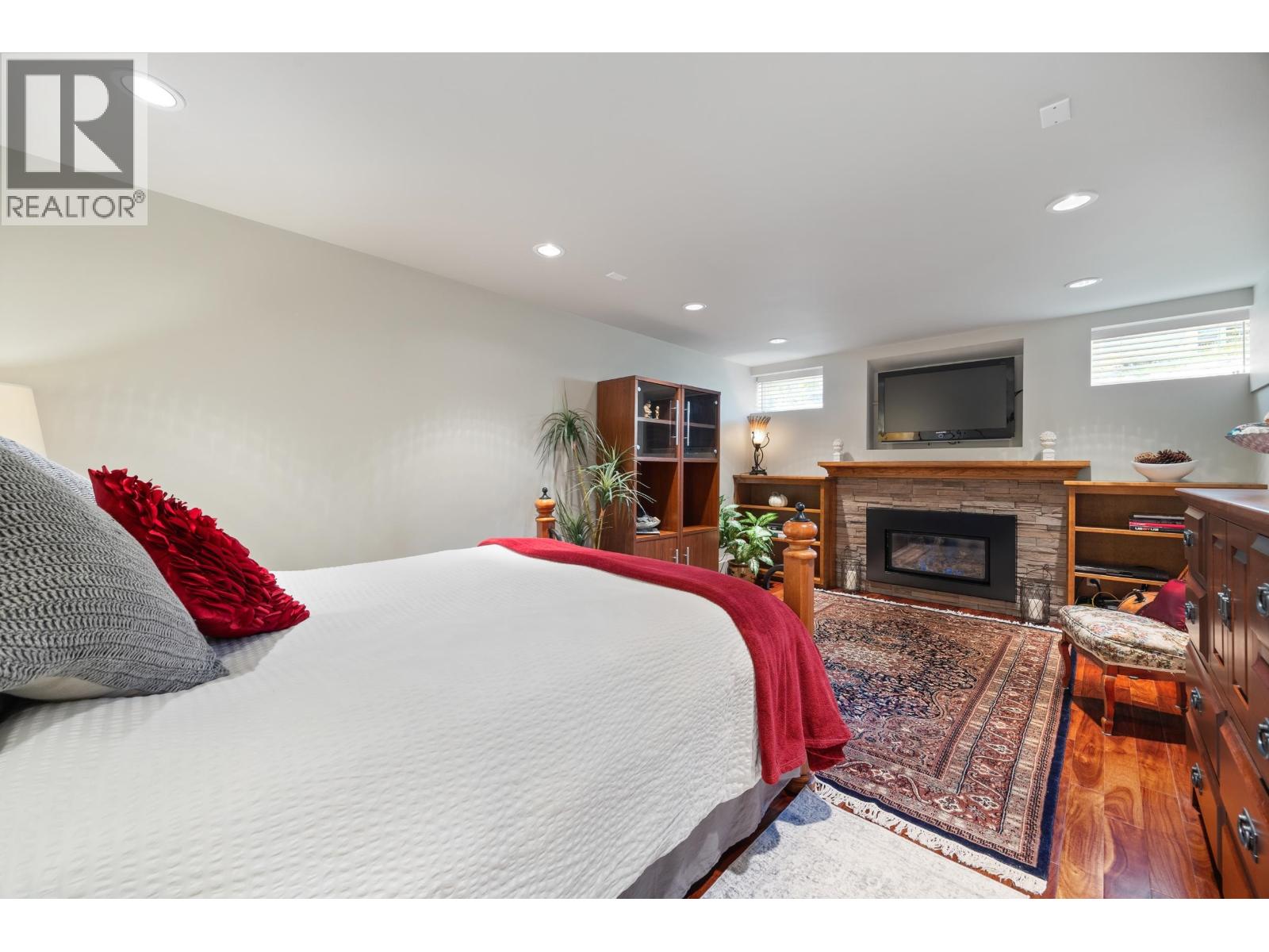 8236 17th Avenue, Burnaby, British Columbia  V3N 1M8 - Photo 24 - R3152347
