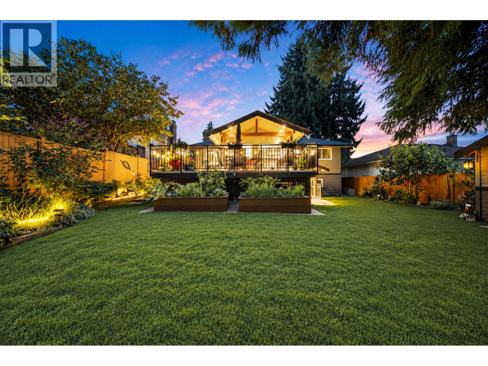 8236 17th Avenue, Burnaby, British Columbia  V3N 1M8 - Photo 35 - R3152347